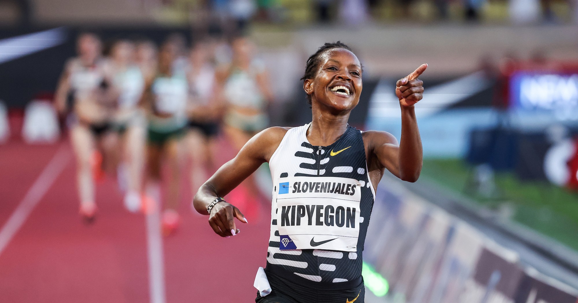Faith Kipyegon Mile World Record