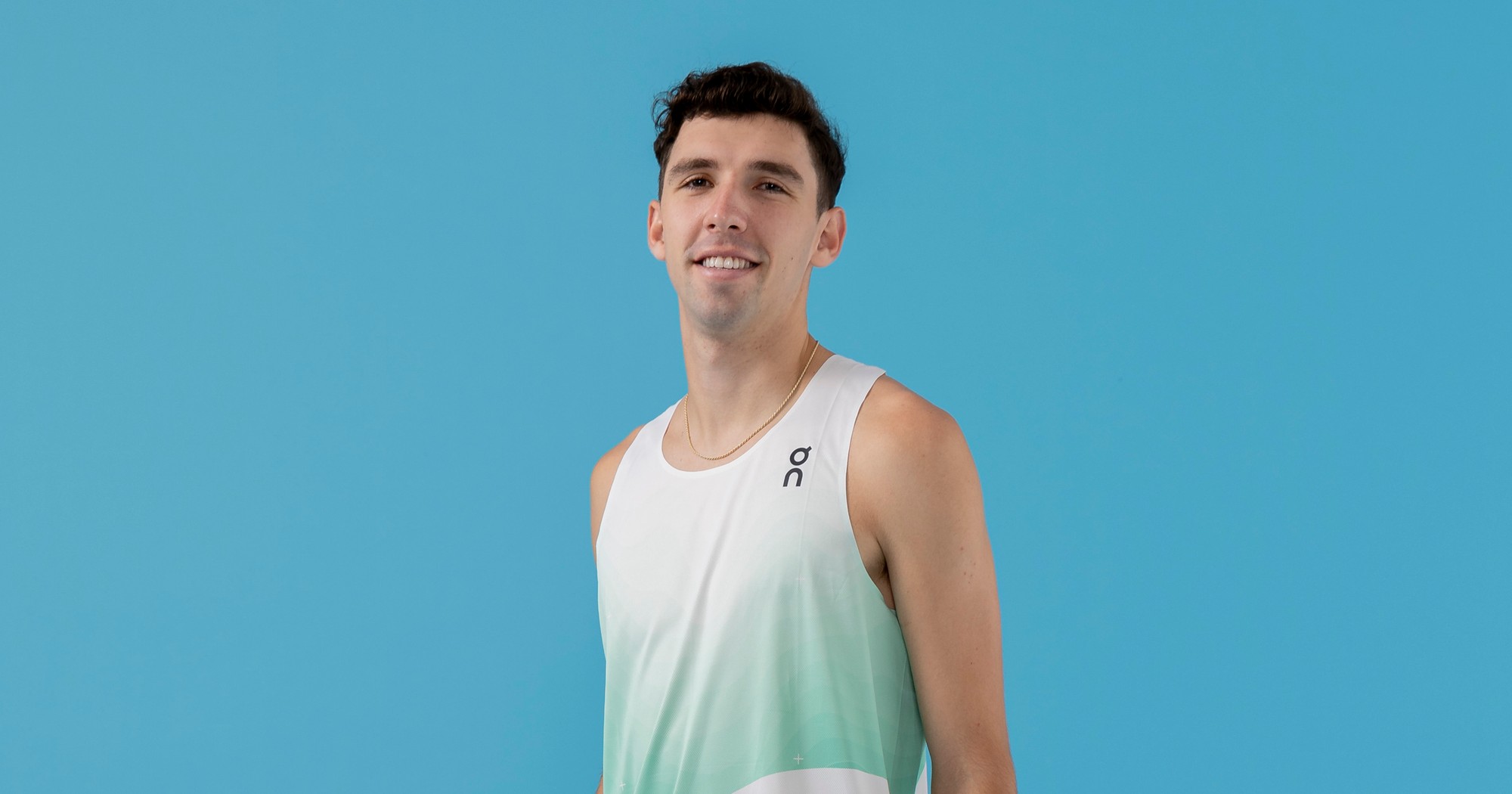 Dylan Jacobs Signs Pro Contract With On Running